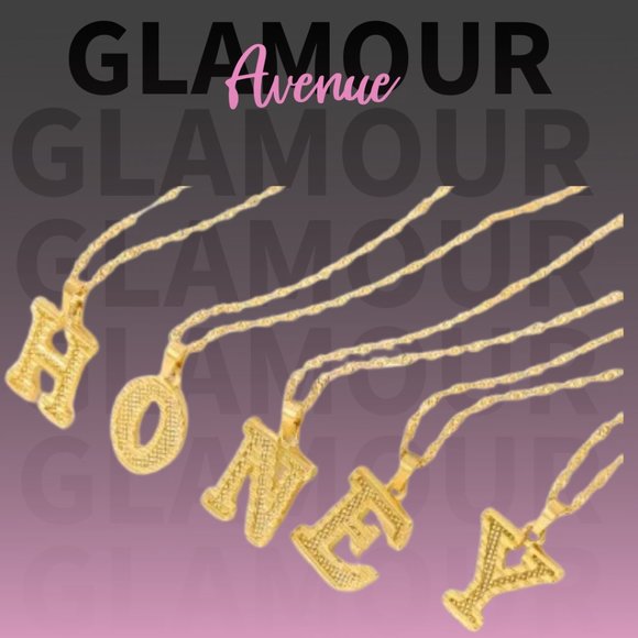 𝐈𝐧𝐢𝐭𝐢𝐚𝐥 𝐍𝐞𝐜𝐤𝐥𝐚𝐜𝐞 x Gold Plated - Picture 2 of 3